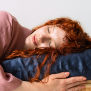 Jedwabna poszewka Plantule granatowa (różne rozmiary)