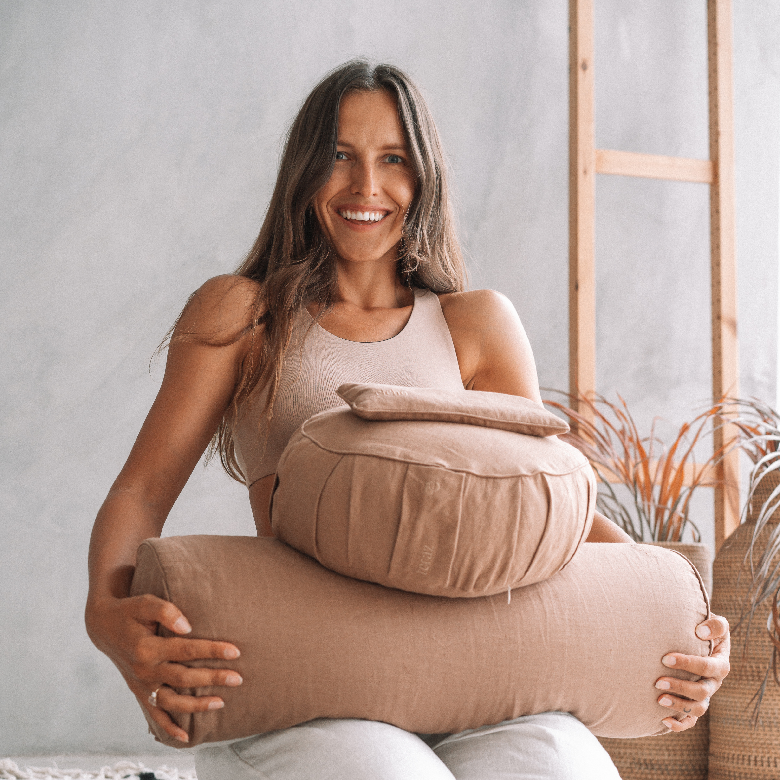 Linen Meditation Cushion "Energy Balance"